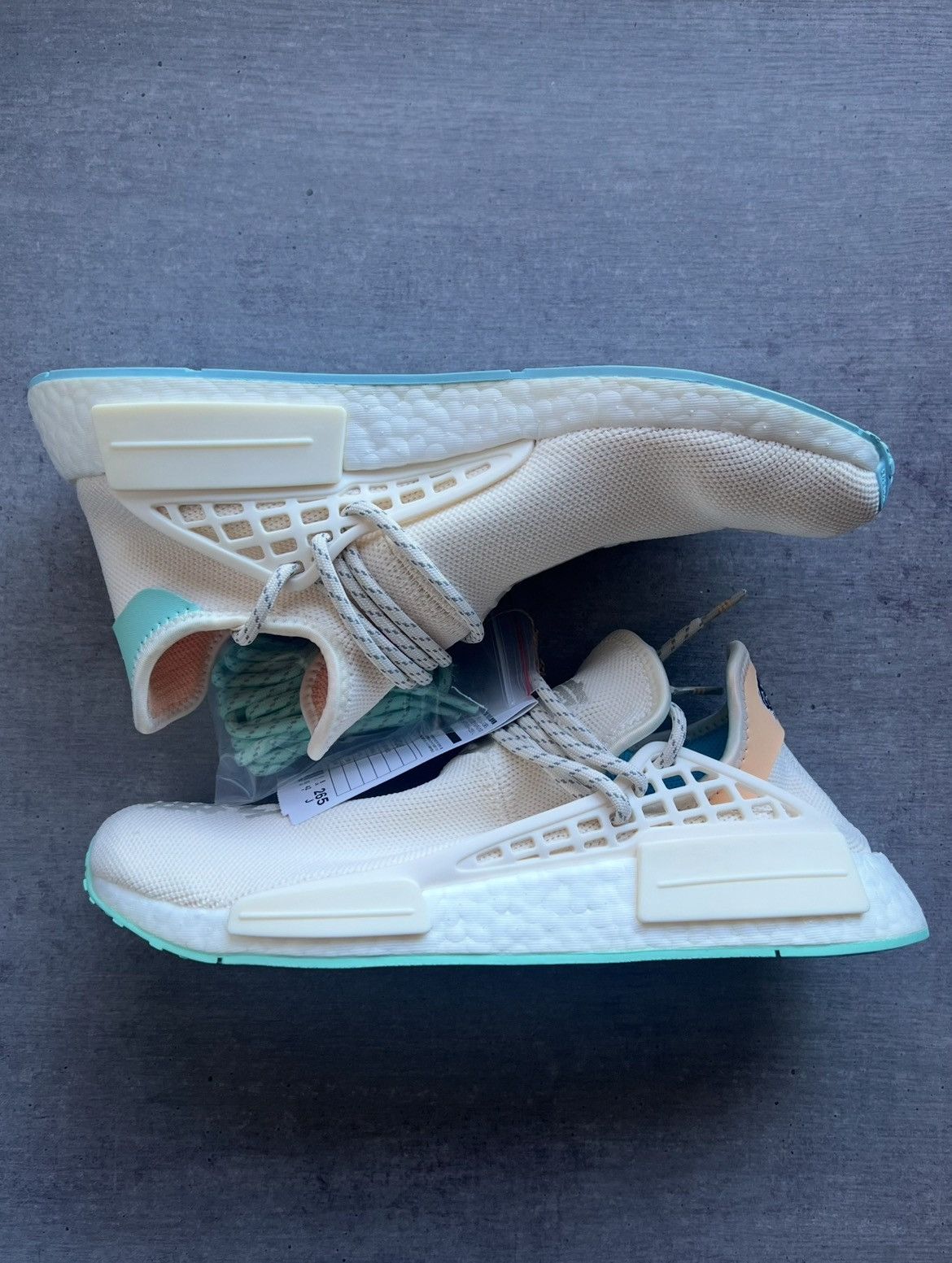 Adidas × Pharrell Adidas NMD Hu x N.E.R.D. 20th Anniversary Size US 8.5 / EU 41-42 - 2 Thumbnail