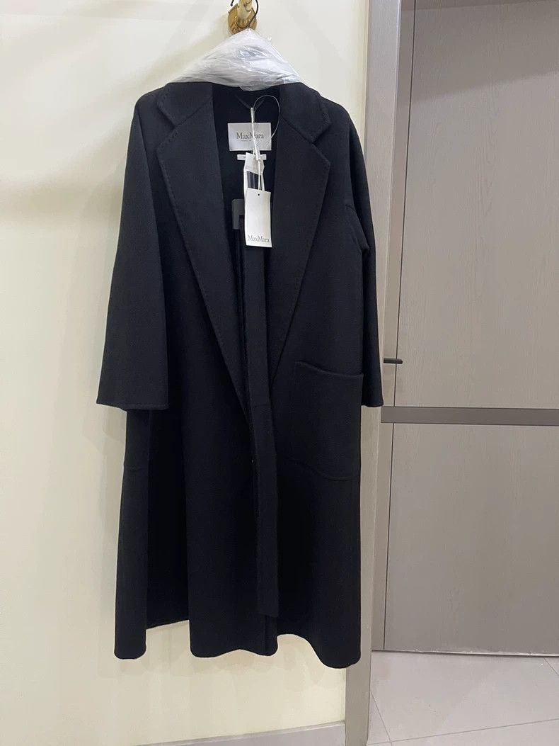 Max Mara Max Mara Black New Genuine Coat Size M / US 6-8 / IT 42-44 - 1 Thumbnail