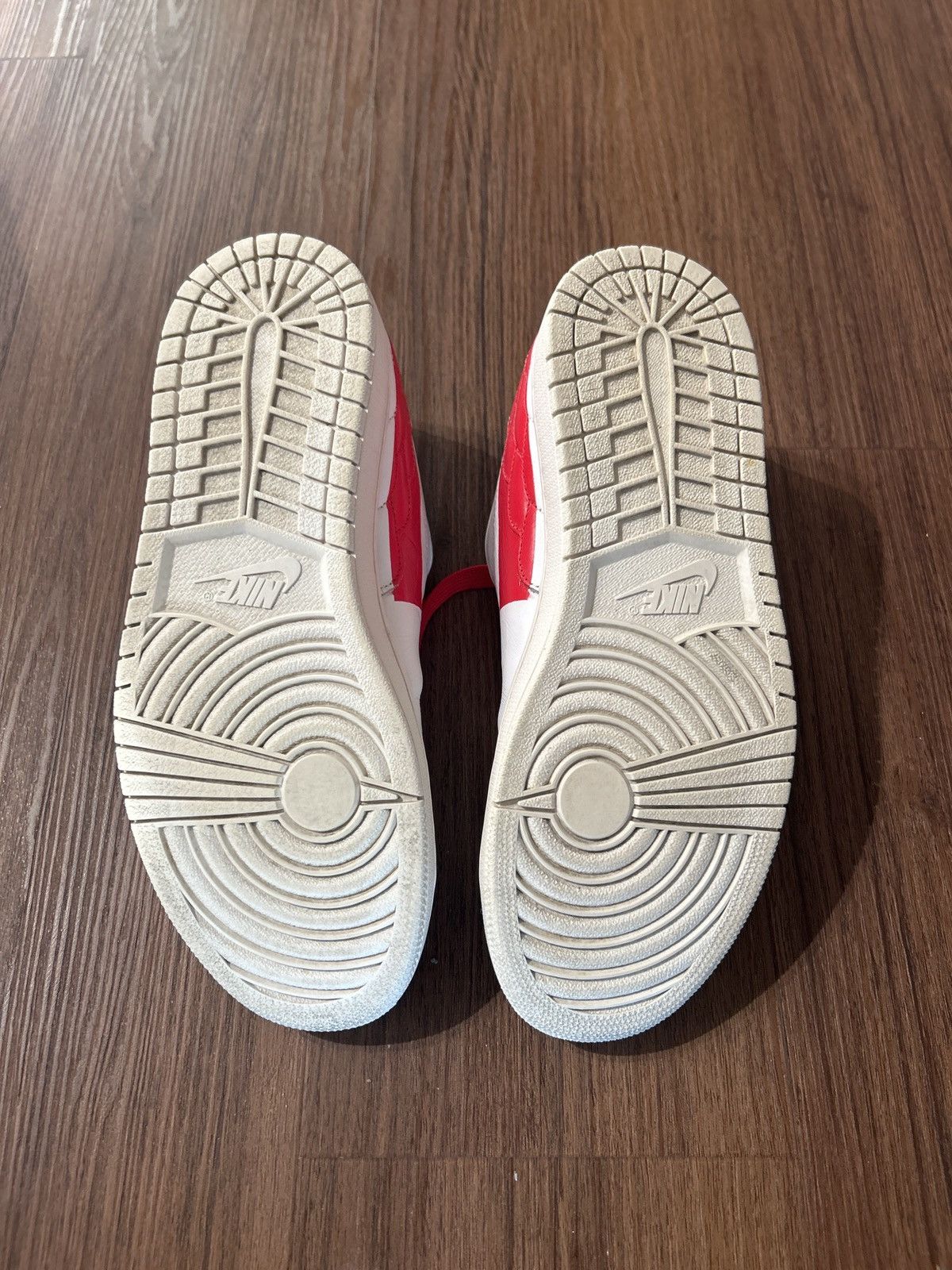 Jordan Brand × Nike Air Jordan 1 Centre Court Size US 10 / EU 43 - 5 Thumbnail
