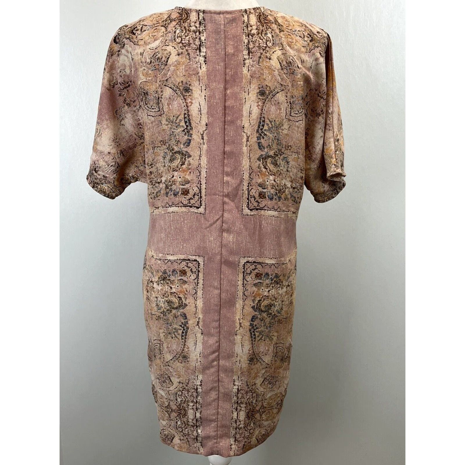 Bcbgmaxazria BCBGMAXAZRIA Multicolor Shift Dress Women Small Short Sleeve Pockets Casual Size S / US 4 / IT 40 - 3 Thumbnail