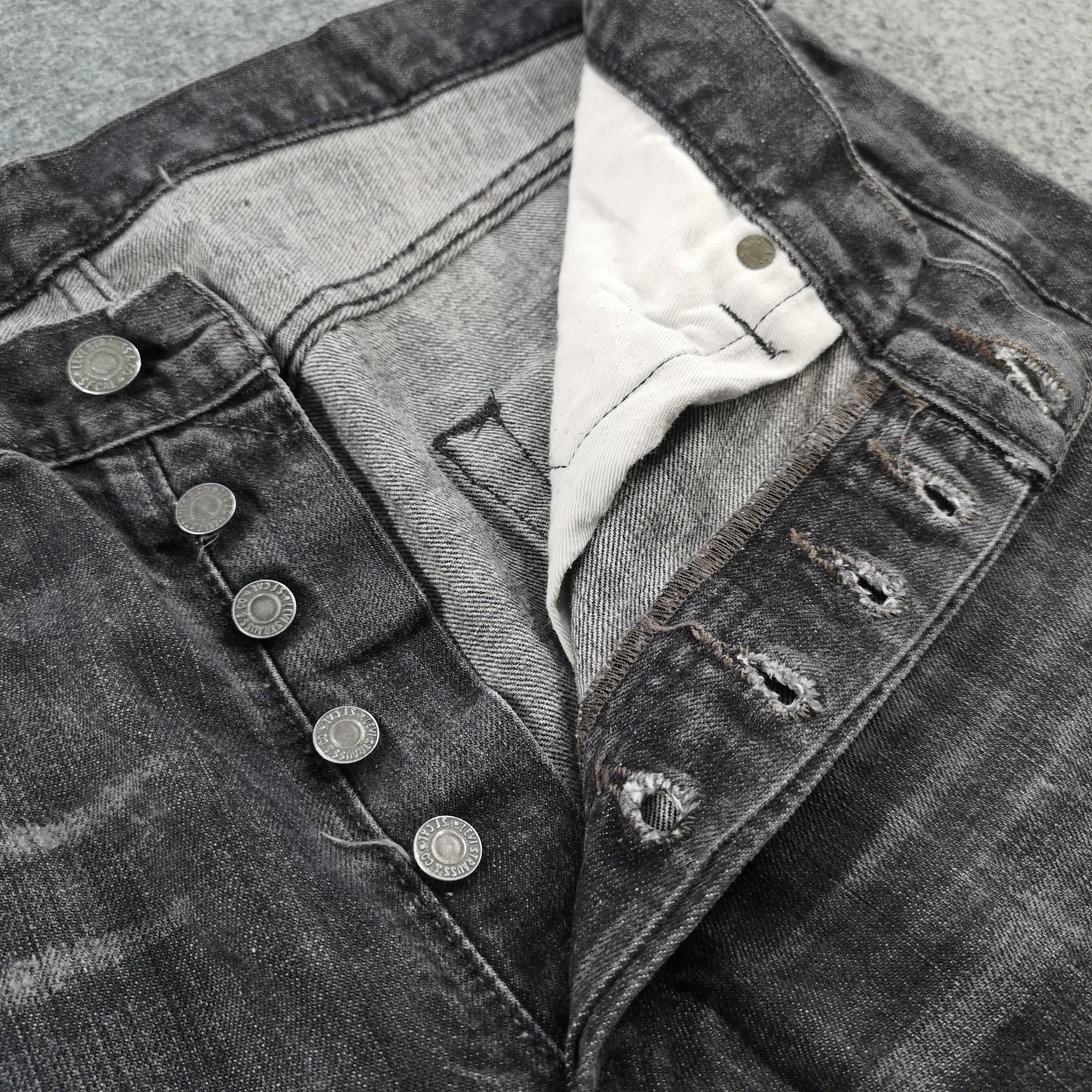 Levi's Vintage Levis 501 Faded Black Jeans-JM1074 Size US 35 - 7 Thumbnail