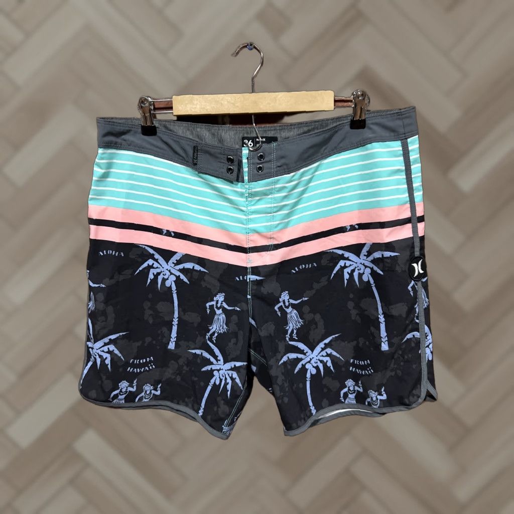 Hurley Hurley Phantom Board Shorts Mens 36 Hula Girl Swim Trunks Blue Hawaii Beach Aloha Pattern Phantom Men Board Shorts Girls? Size US 36 / EU 52 - 1 Thumbnail