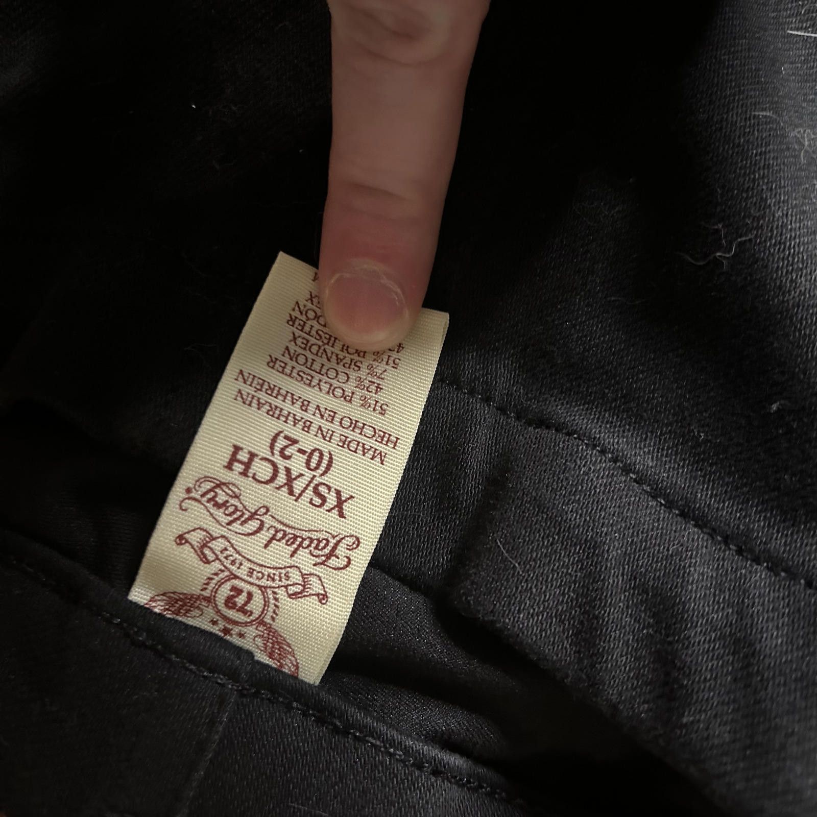Faded Glory Black Women's Leggings - Sleek, Stretchy, and Ready to Rock! Size 32" / US 10 / IT 46 - 4 Thumbnail
