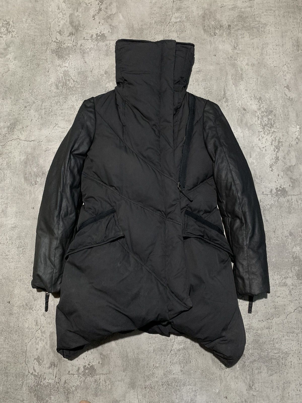 Ekam Unknown asymmetrical puffer jacket with lambskin sleeve Size US S / EU 44-46 / 1 - 2 Thumbnail