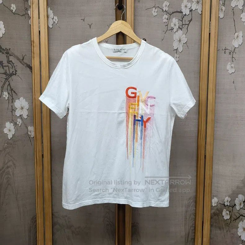Givenchy Givenchy Embroidered Short Sleeve T-Shirt Size M / US 6-8 / IT 42-44 - 1 Thumbnail