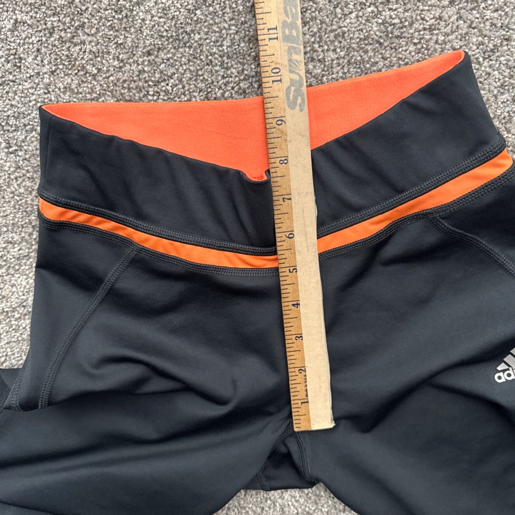 Adidas Adidas Leggings Women Small Cropped Capri Climalite Athletics Activewear Streetwear Cardio Yoga Gym Gorpcore Black 88% Polyester 12% Spandex Size 28" / US 6 / IT 42 - 6 Thumbnail
