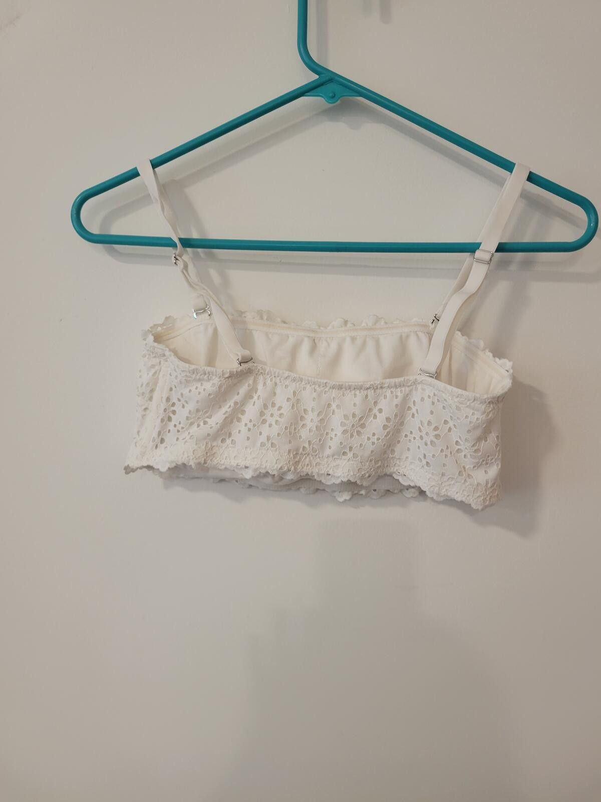 Alden Auden White Eyelet Lace Bralette Top, Size Medium Size ONE SIZE - 2 Thumbnail