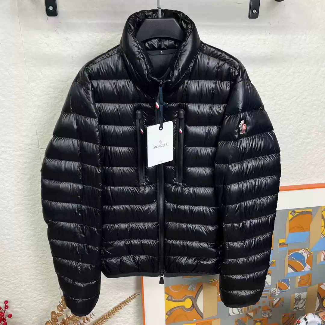 Moncler moncler black puffer ski jacket size 3 Size US M / EU 48-50 / 2 - 1 Thumbnail