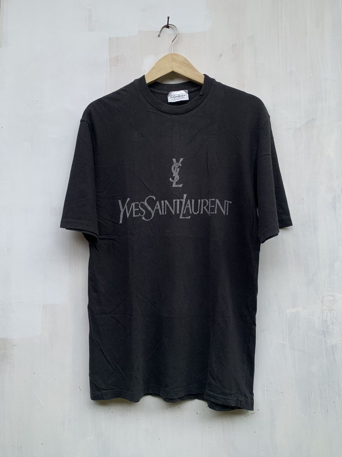 Vintage Yves saint laurent spell out graphics print Size US L / EU 52-54 / 3 - 1 Thumbnail