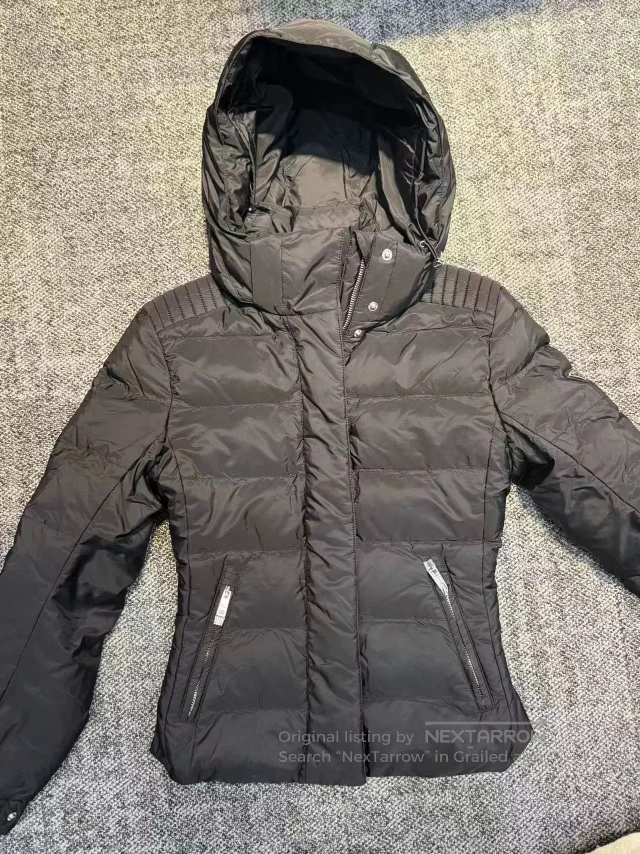 Prada Prada Size 40 Black Hooded Down Jacket. Size US XXS / EU 40 - 1 Thumbnail