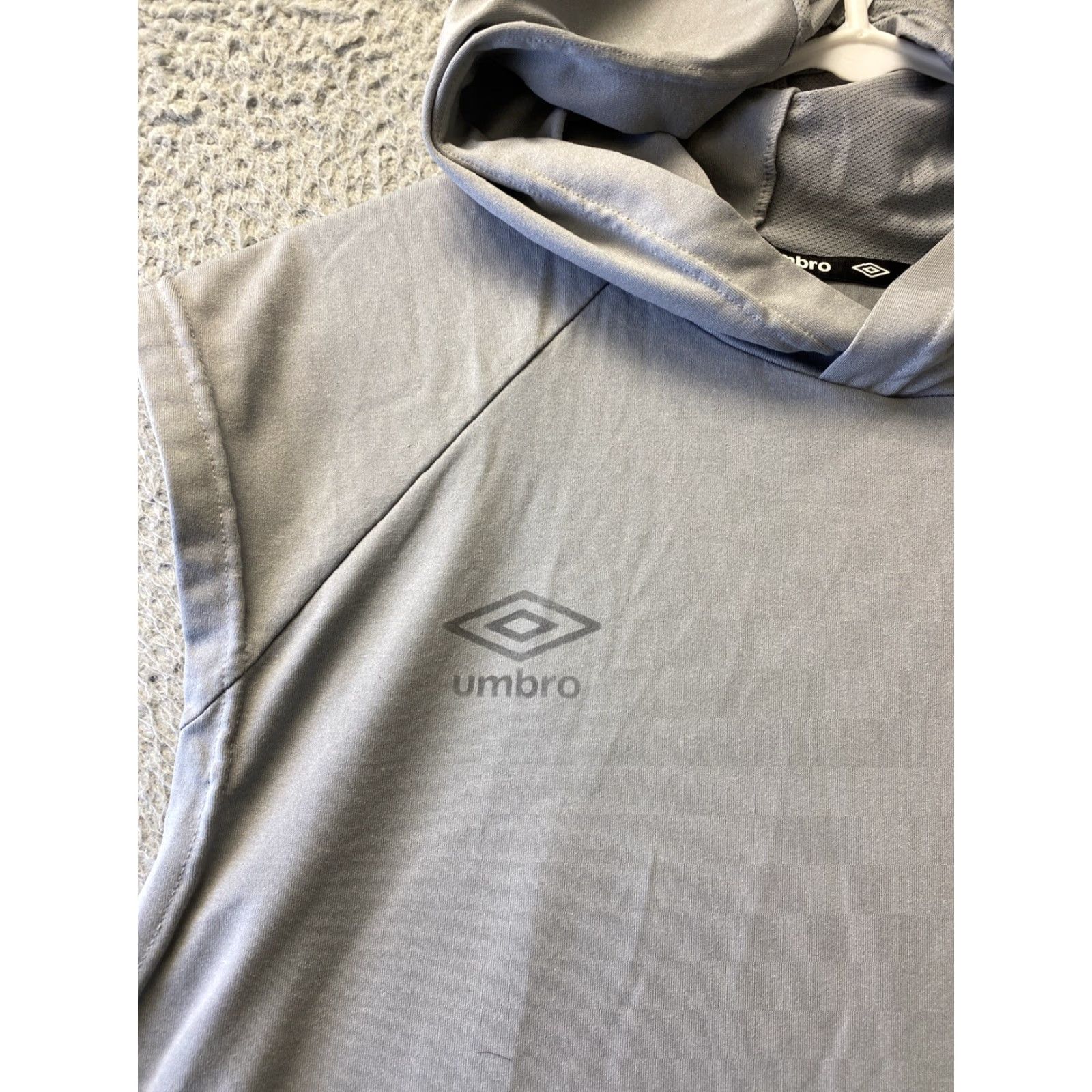 Umbro VINTAGE Umbro Men’s Sleeveless Hoodie T-Shirt Casual Relaxed Fit Size M Gray Size US M / EU 48-50 / 2 - 2 Thumbnail