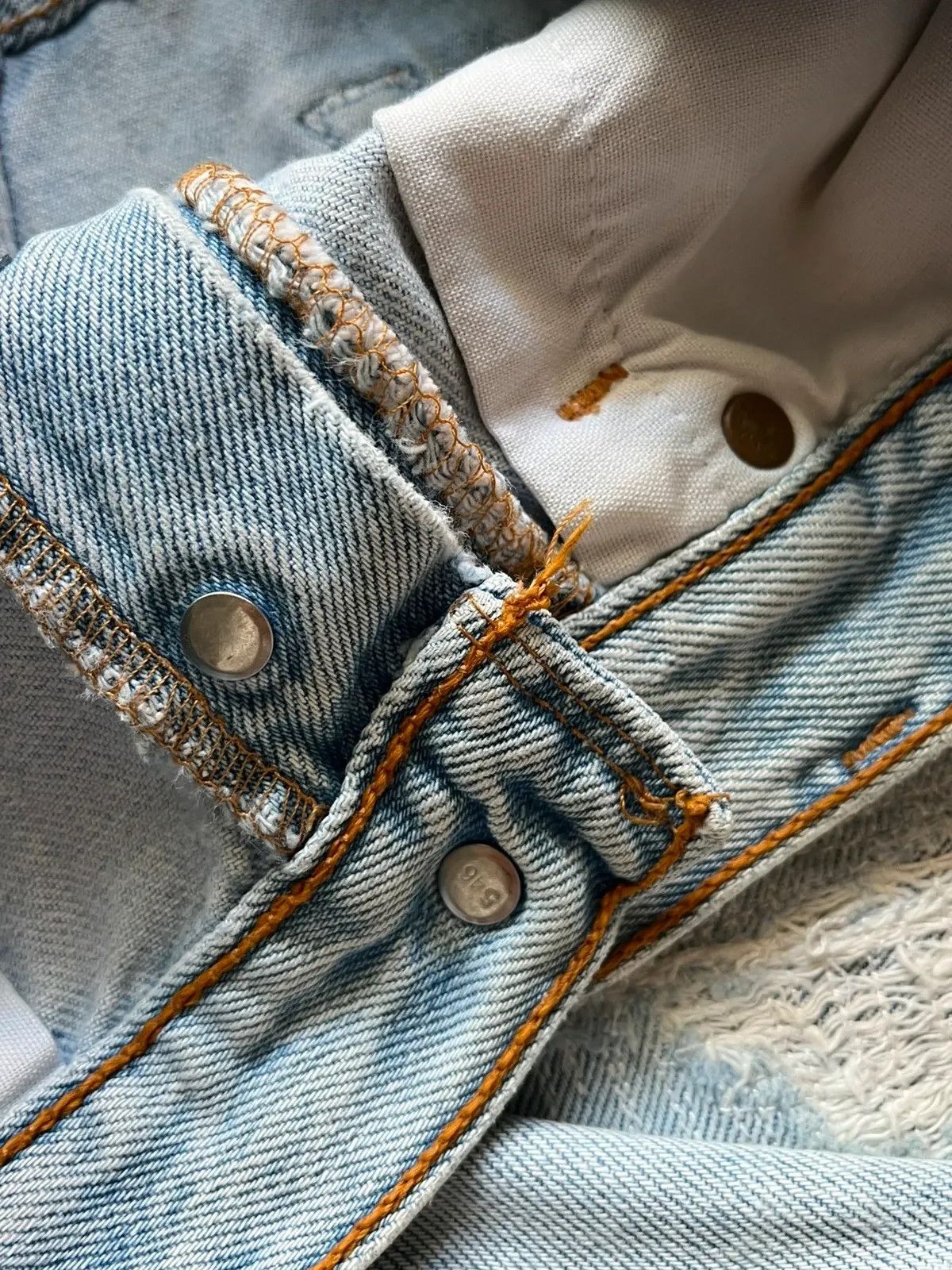 Levi's Levi’s Women Shorts Sz W 28 Made in USA Denim Distressed Size 28" / US 6 / IT 42 - 10 Thumbnail
