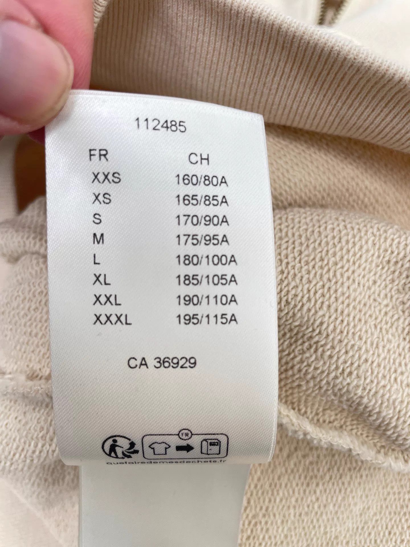 Louis Vuitton LV Embroidered Zip Hoodie Ivory XL 185/105A 99N Size US XL / EU 56 / 4 - 4 Thumbnail
