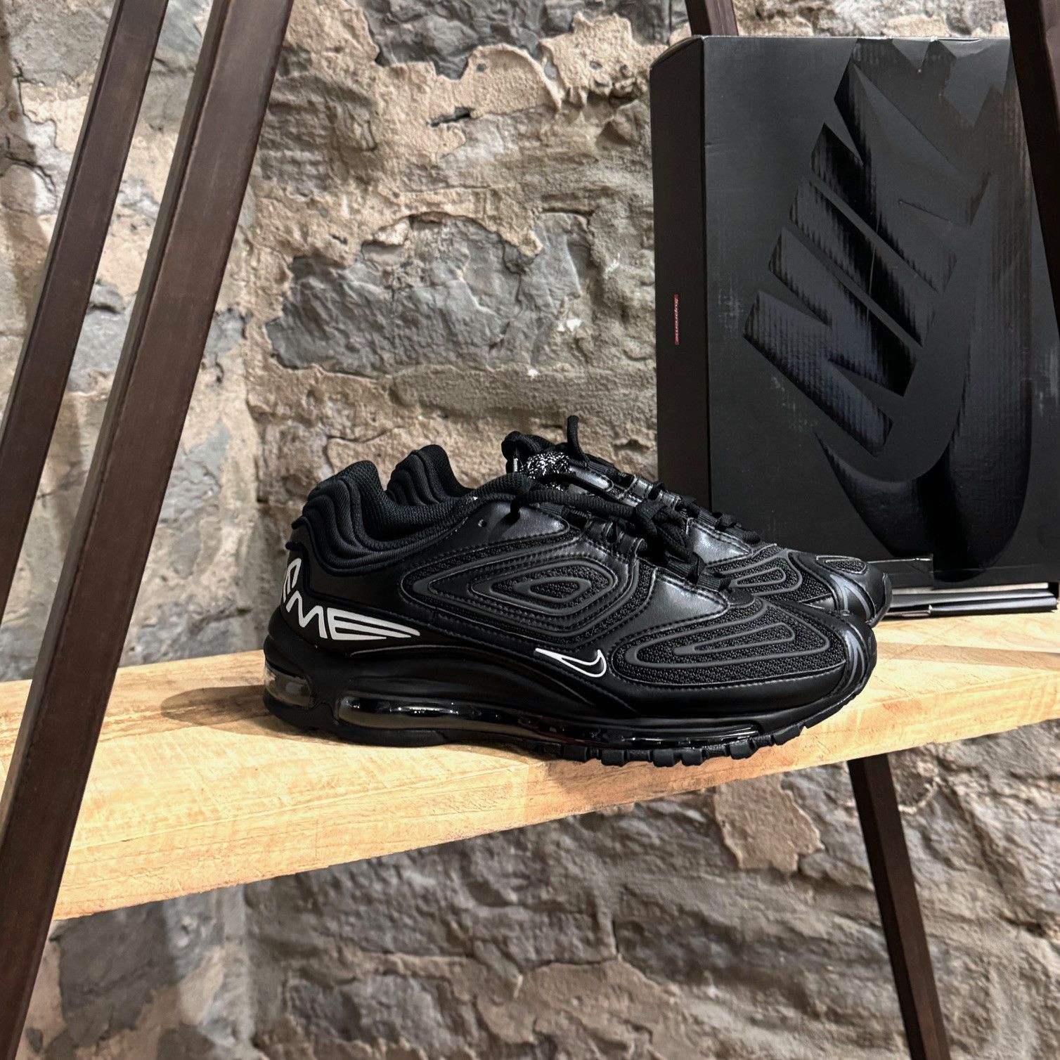 Nike × Supreme Nike x Supreme Black Air Max 98 TL SP Sneakers 