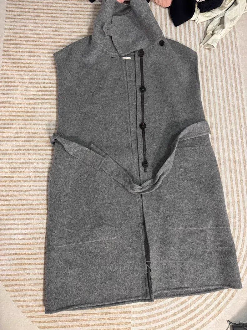 Hermes Hermes Gray Lapel Cashmere Coat Size M / US 6-8 / IT 42-44 - 1 Thumbnail