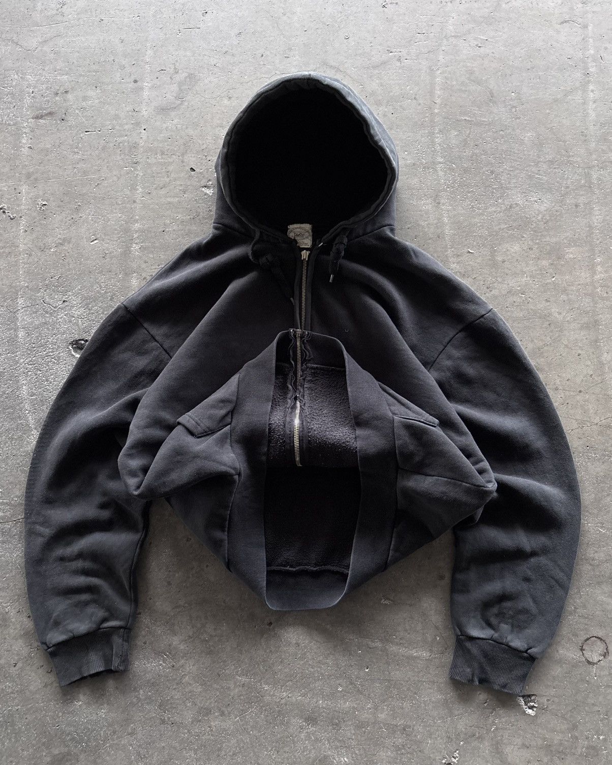 Vintage 2000s Faded Black Zip Up Hoodie Size US L / EU 52-54 / 3 - 4 Thumbnail