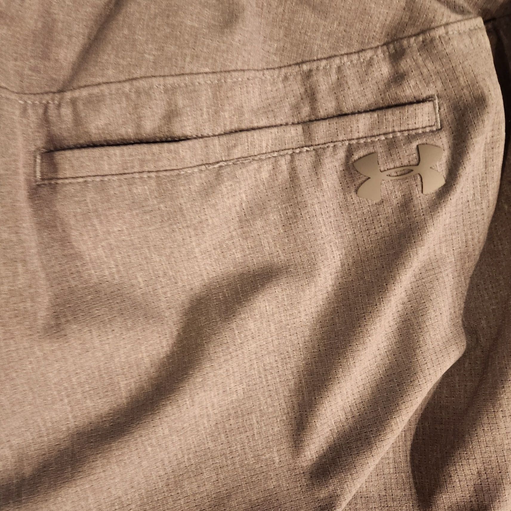 Under Armour Under Armour Golf Pants Mens 36x32 Light Gray Flat Front Straight Leg Chino Pants Men's Regular Inseam 32 Fall Spring Summer Size US 36 / EU 52 - 7 Thumbnail
