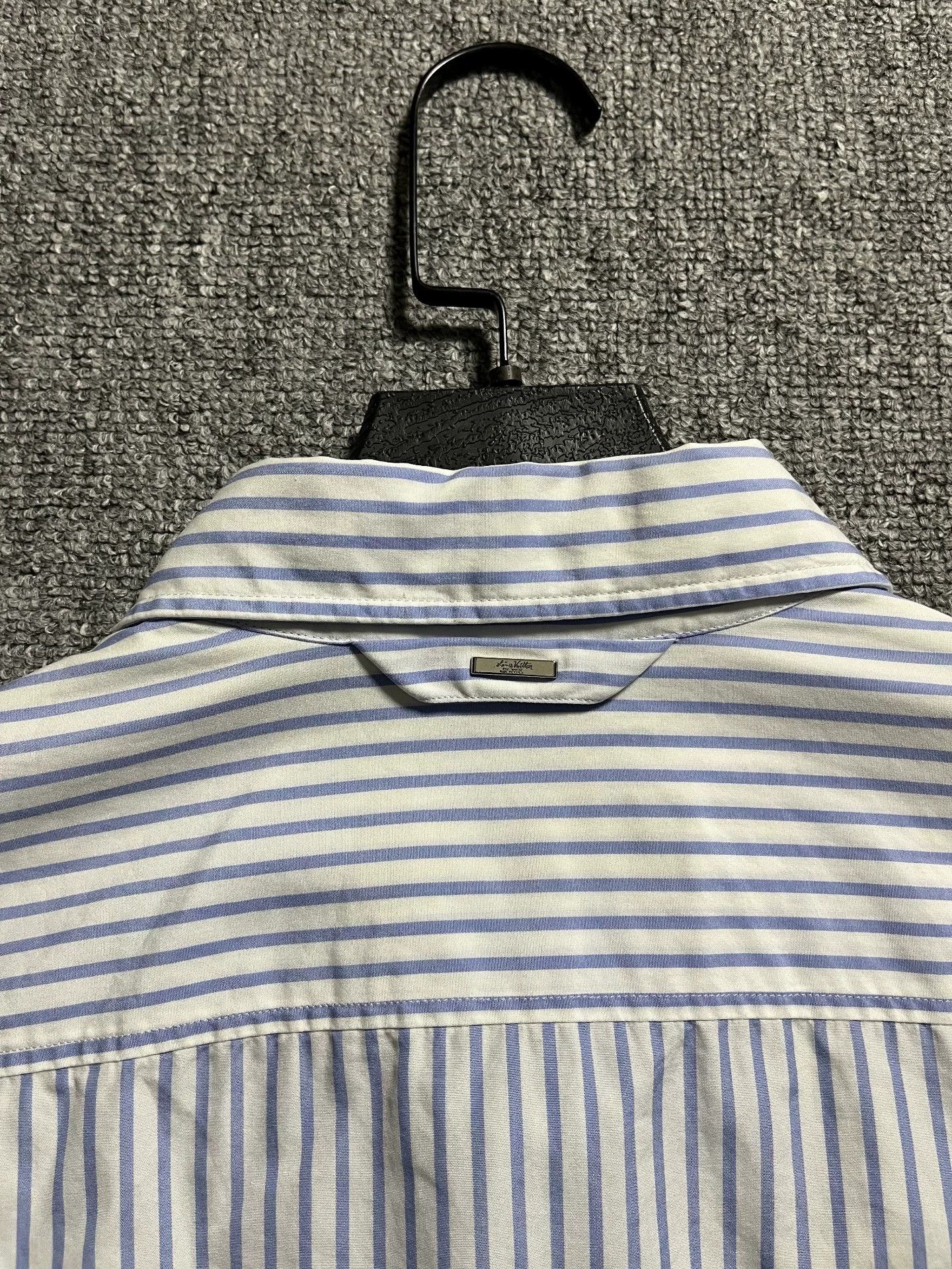 Louis Vuitton LV Blue White Vertical Stripe Short-Sleeve Shirt Men's S Size US S / EU 44-46 / 1 - 6 Thumbnail