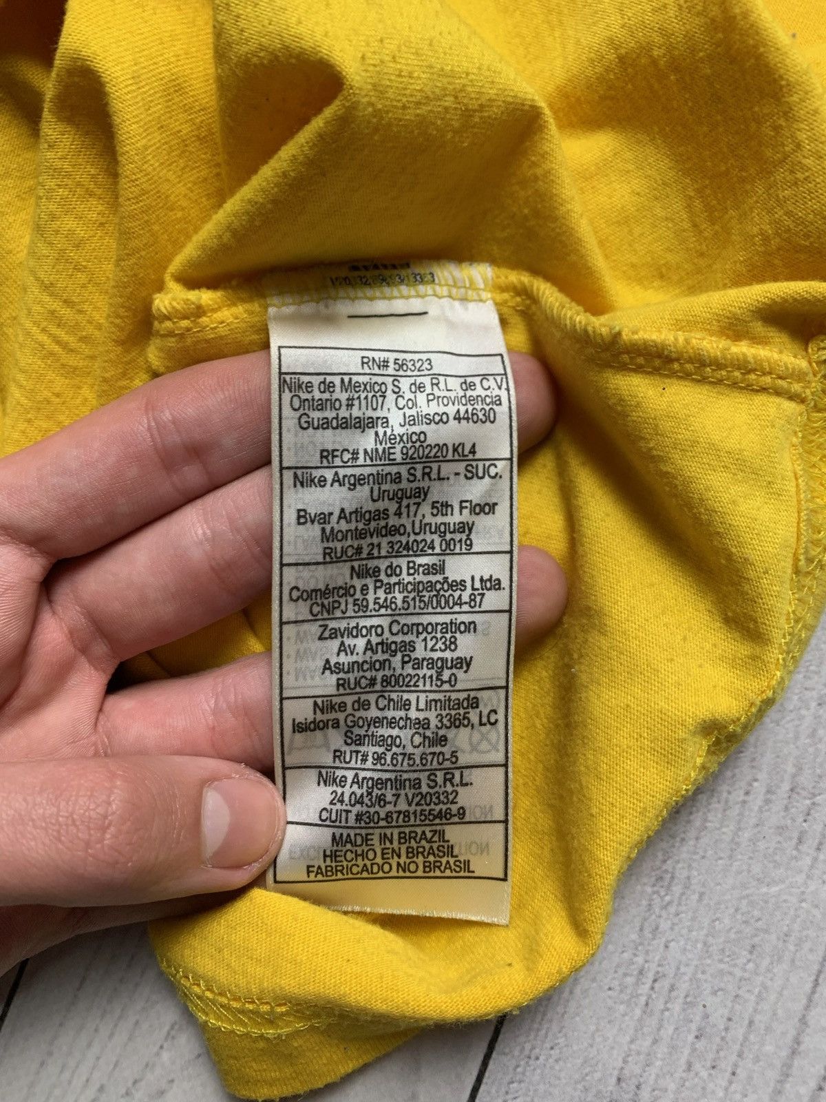 Vintage Vintage Nike Brazil soccer tee yellow logo size M Size US M / EU 48-50 / 2 - 4 Thumbnail