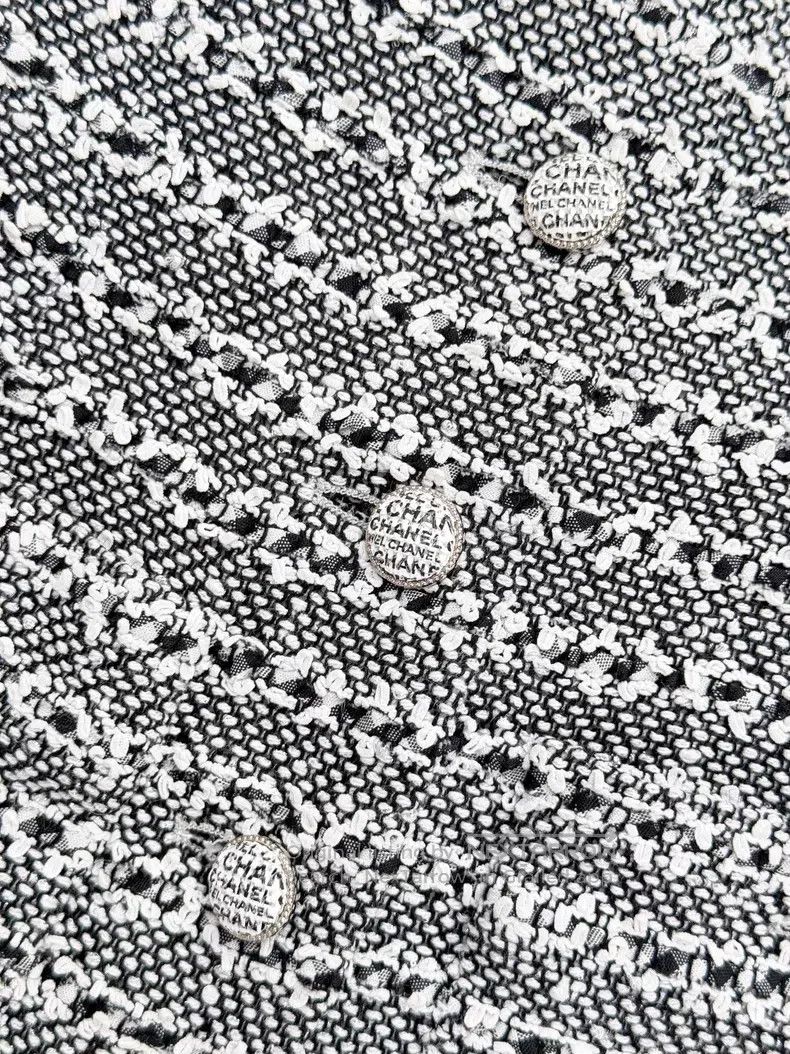 Chanel Chanel Striped gray tweed jumpsuit Size 42" / US 20 - 4 Thumbnail