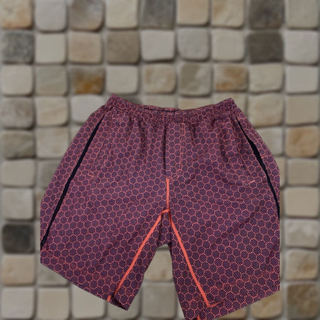 Lululemon VINTAGE Lululemon Pace Breaker Shorts Men 36X10 Maroon Geometric Lined Drawstring Size US 33 - 1 Thumbnail