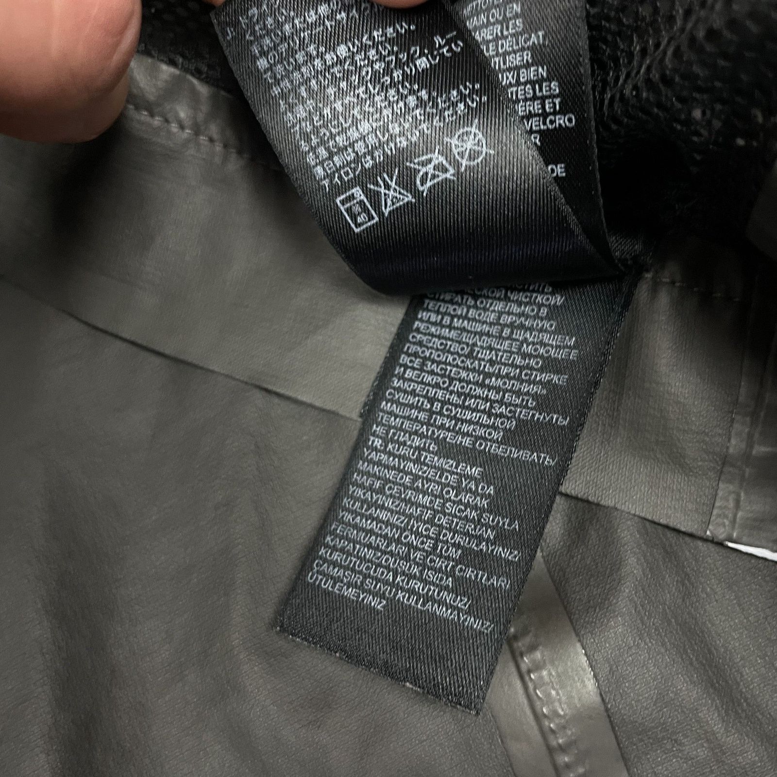 The North Face × Vintage The North Face Women's Gore-Tex Paclite Shell Rain Jacket L Size L / US 10 / IT 46 - 19 Thumbnail