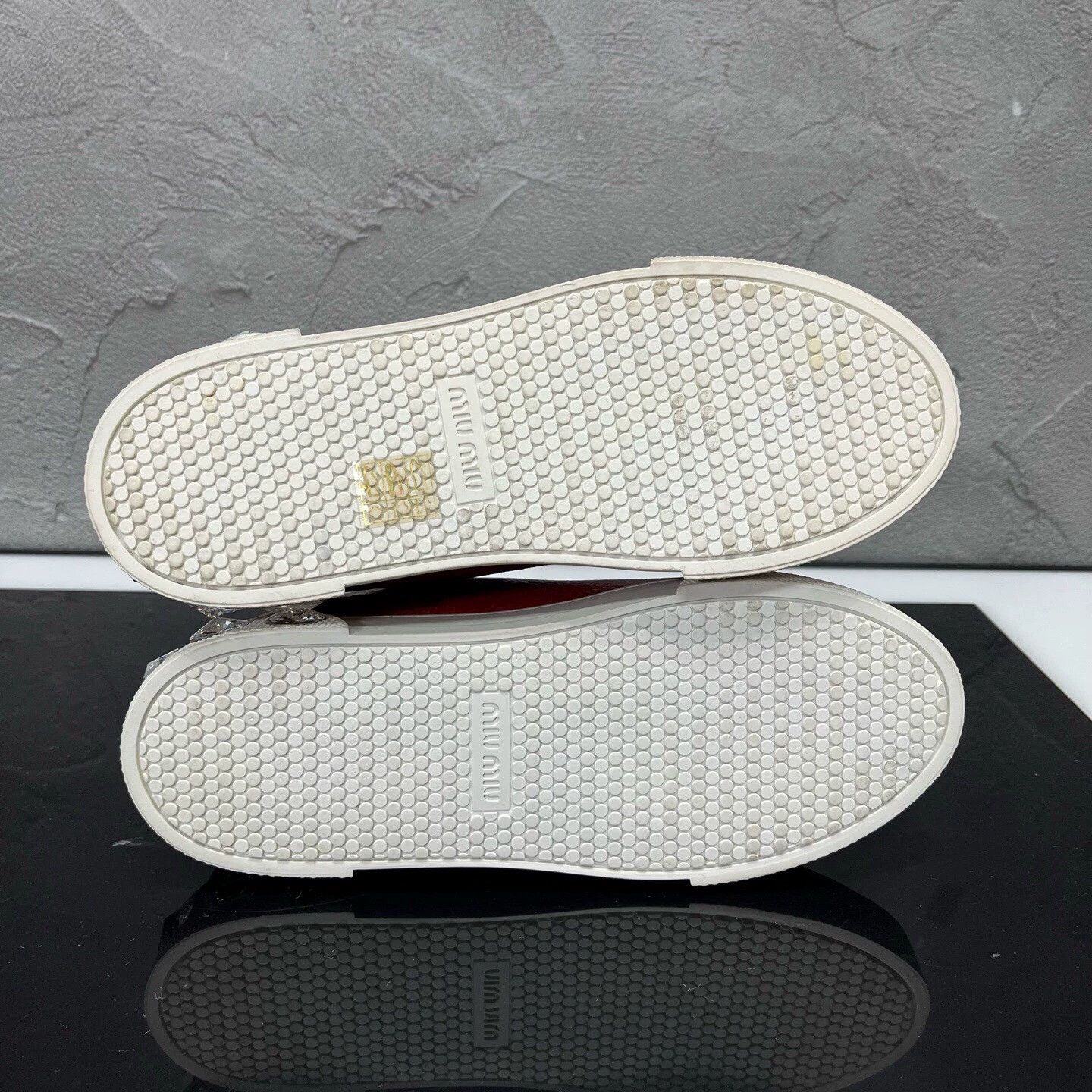 Miu Miu MIUMIU Red Cracked Leather Crystal Sneakers EUR 36 Size US 5 / IT 35 - 9 Thumbnail