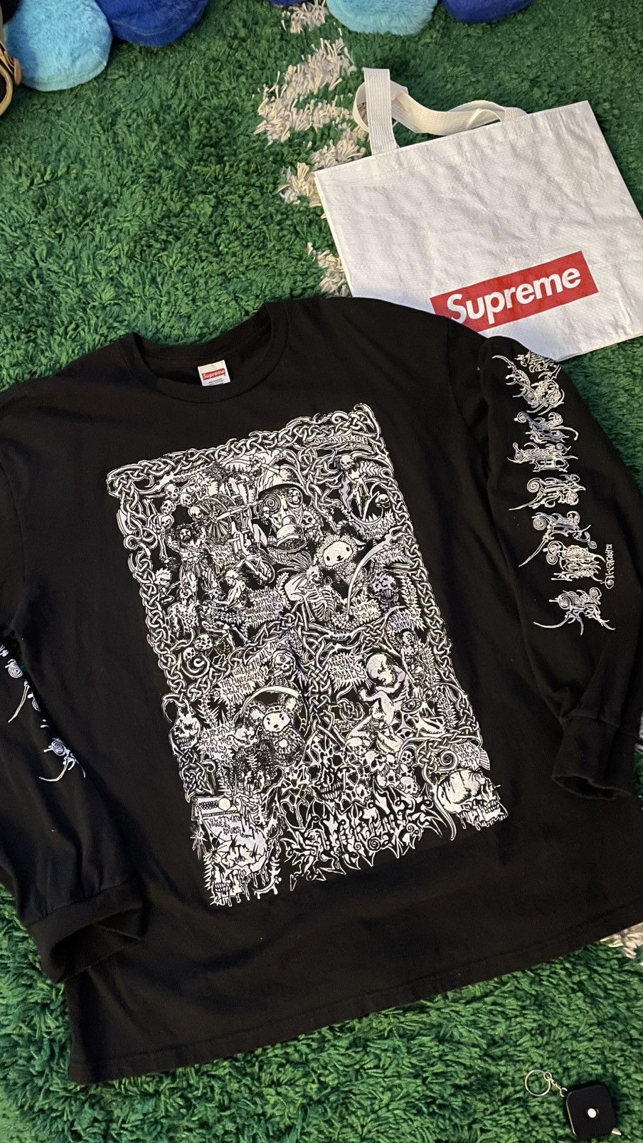 Supreme Wombat graffiti long sleeve Size US XL / EU 56 / 4 - 1 Thumbnail