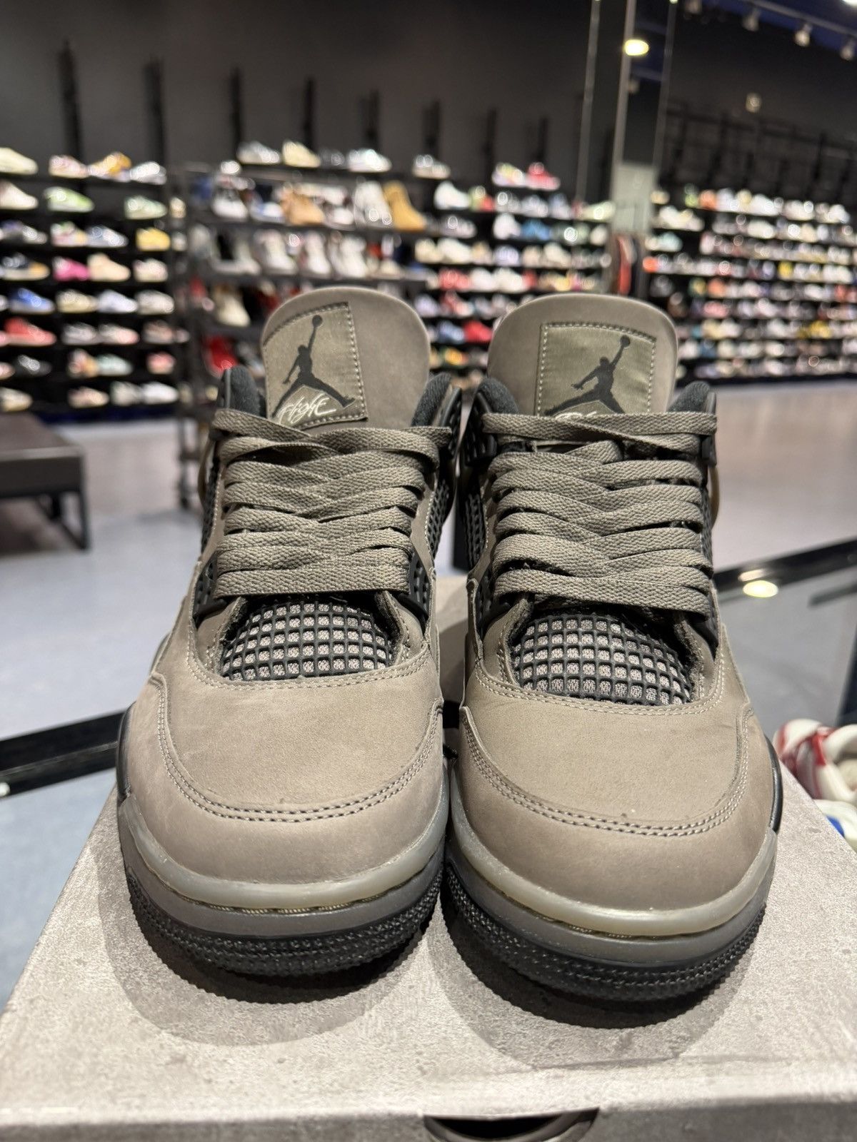 Jordan Brand Size 10.5 - Jordan 4 Retro Cave Stone Size US 10.5 / EU 43-44 - 2 Thumbnail