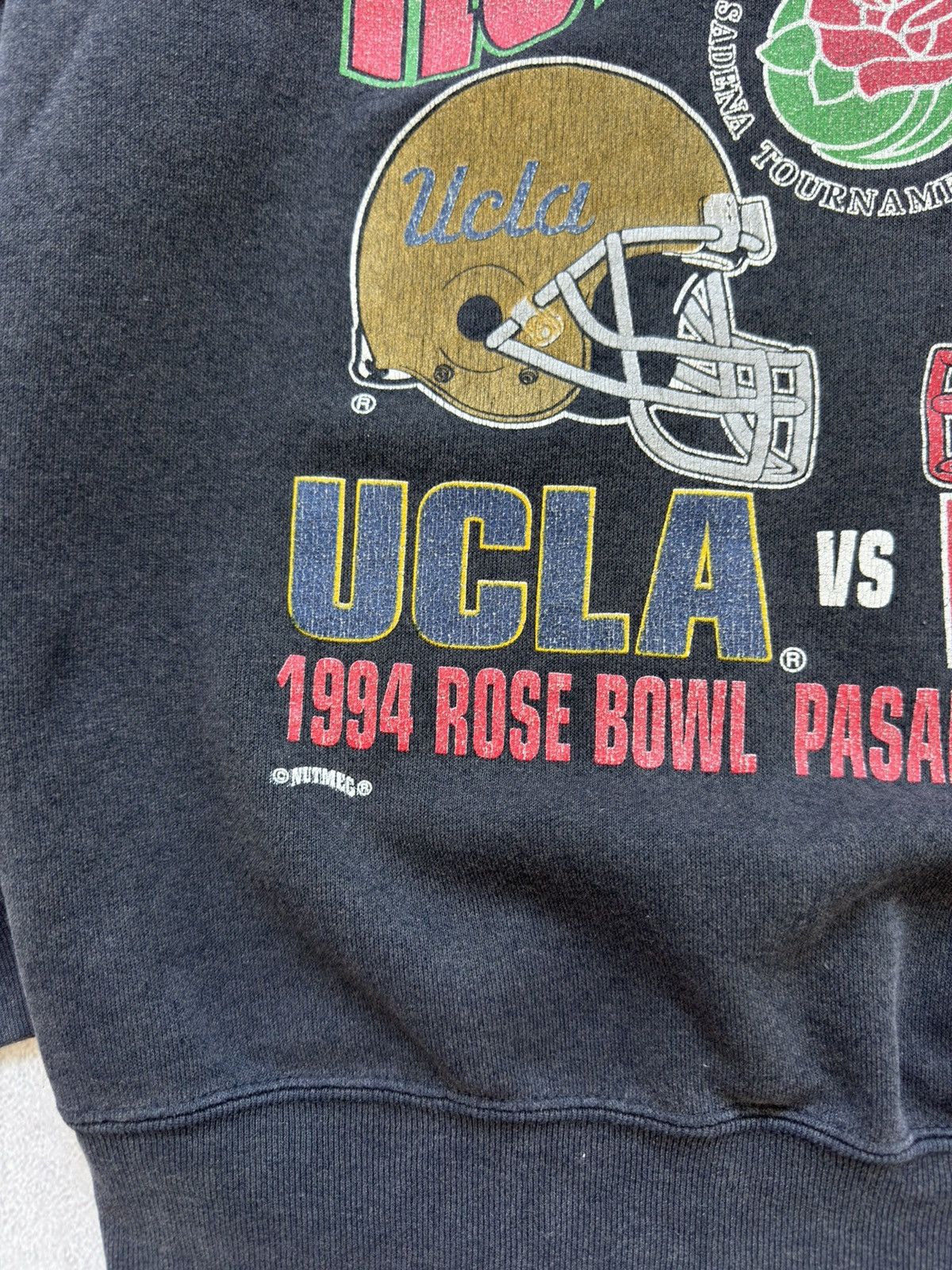 Nutmeg Vintage Nutmeg 1994 Rose Bowl UCLA vs Wisconsin Sweatshirt Size US M / EU 48-50 / 2 - 6 Thumbnail