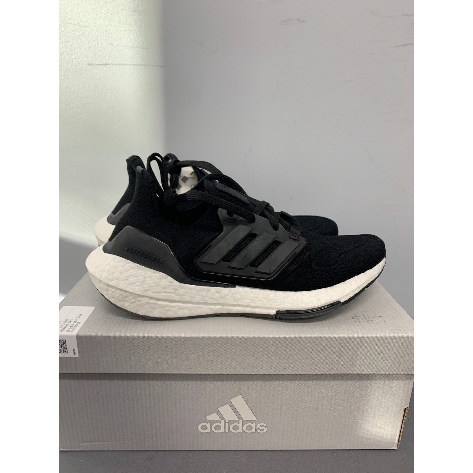 Adidas Adidas UltraBoost Running Shoe Black White GX9783 Youth 6.5 Size US 6.5 / EU 39-40 - 3 Thumbnail