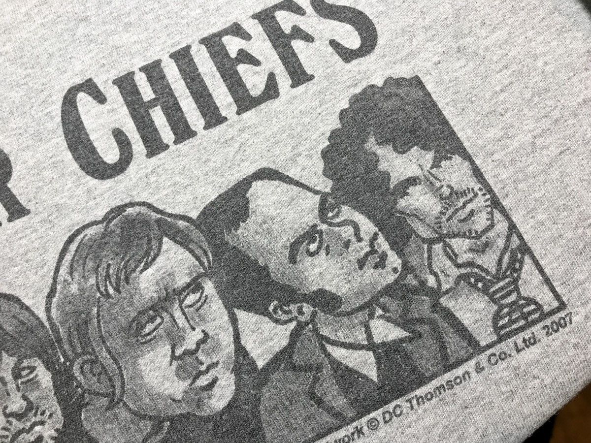Gildan Kaiser Chiefs 2007 World Tour T-shirt Mens Grey DC Thompson Size US S / EU 44-46 / 1 - 5 Thumbnail