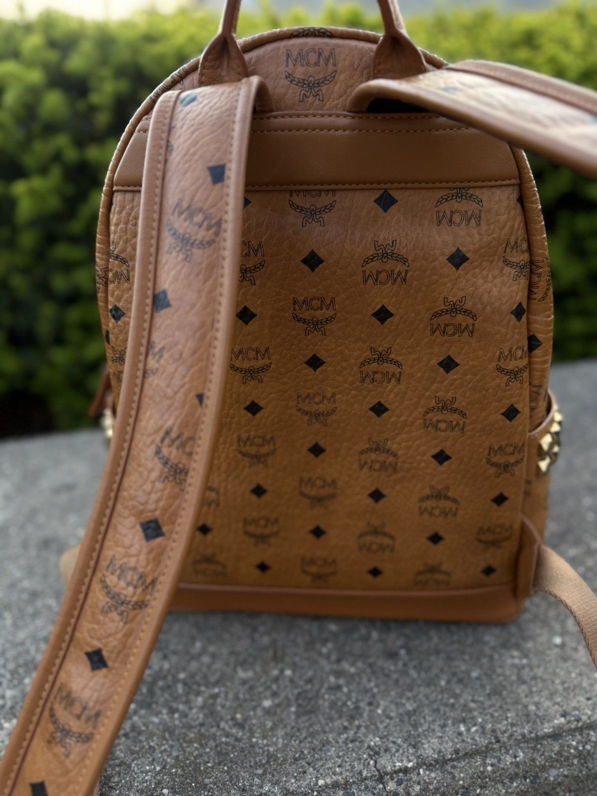 MCM MCM Classic Logo Brown Studs Medium Backpack 🧼 Size ONE SIZE - 4 Thumbnail