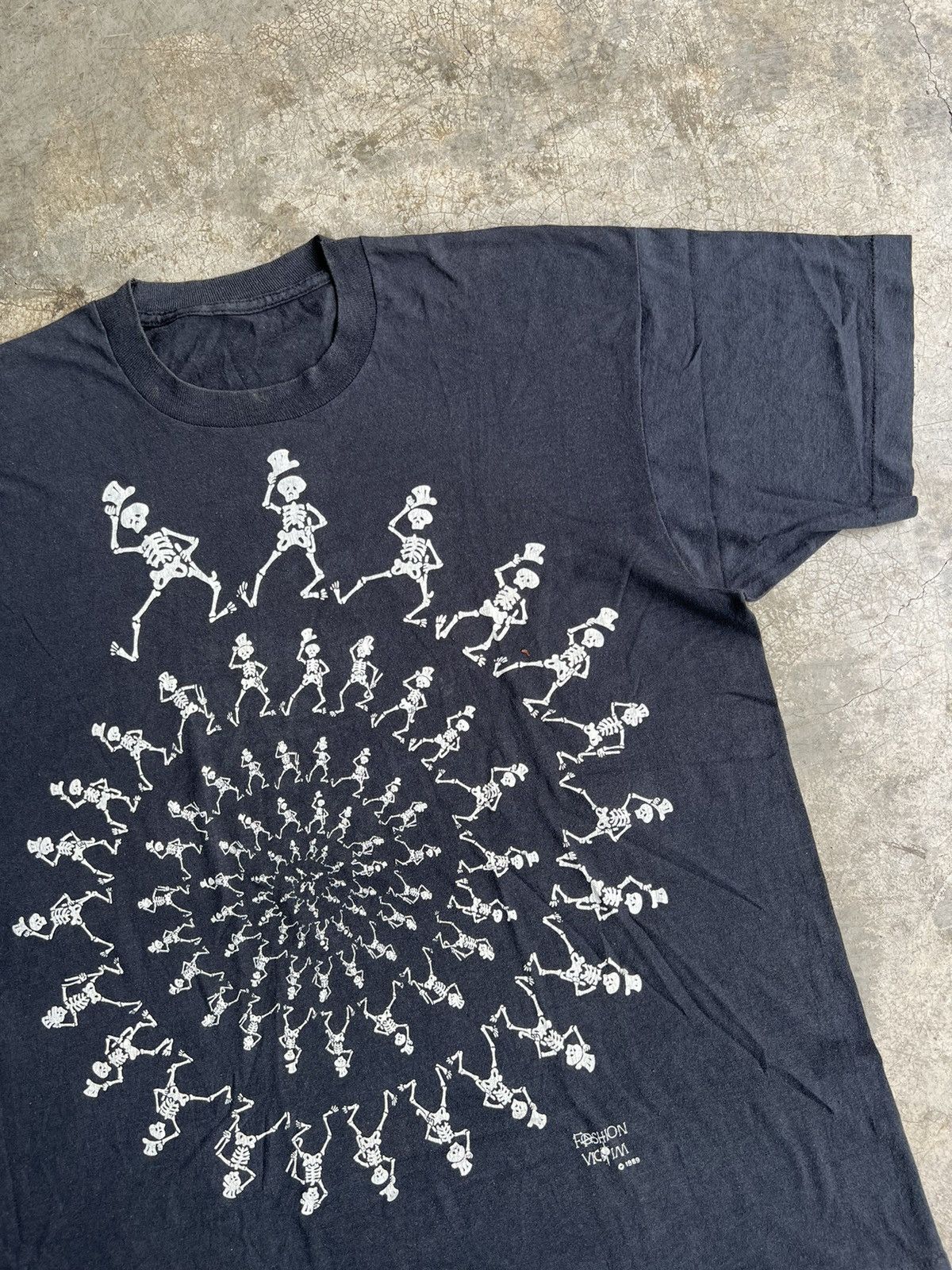 Band Tees Vintage 90s Grateful Dead Skeleton Spiral Fashion Victim Size US L / EU 52-54 / 3 - 5 Thumbnail