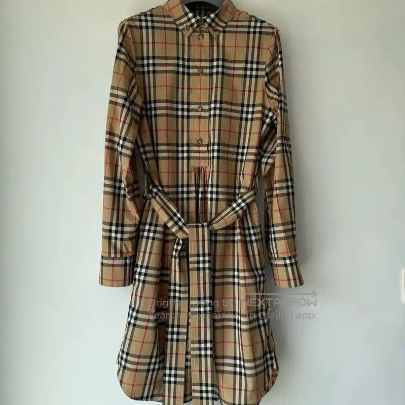 Burberry Burberry Cotton Check Long Sleeve Dress. Size XS / US 0-2 / IT 36-38 - 1 Thumbnail