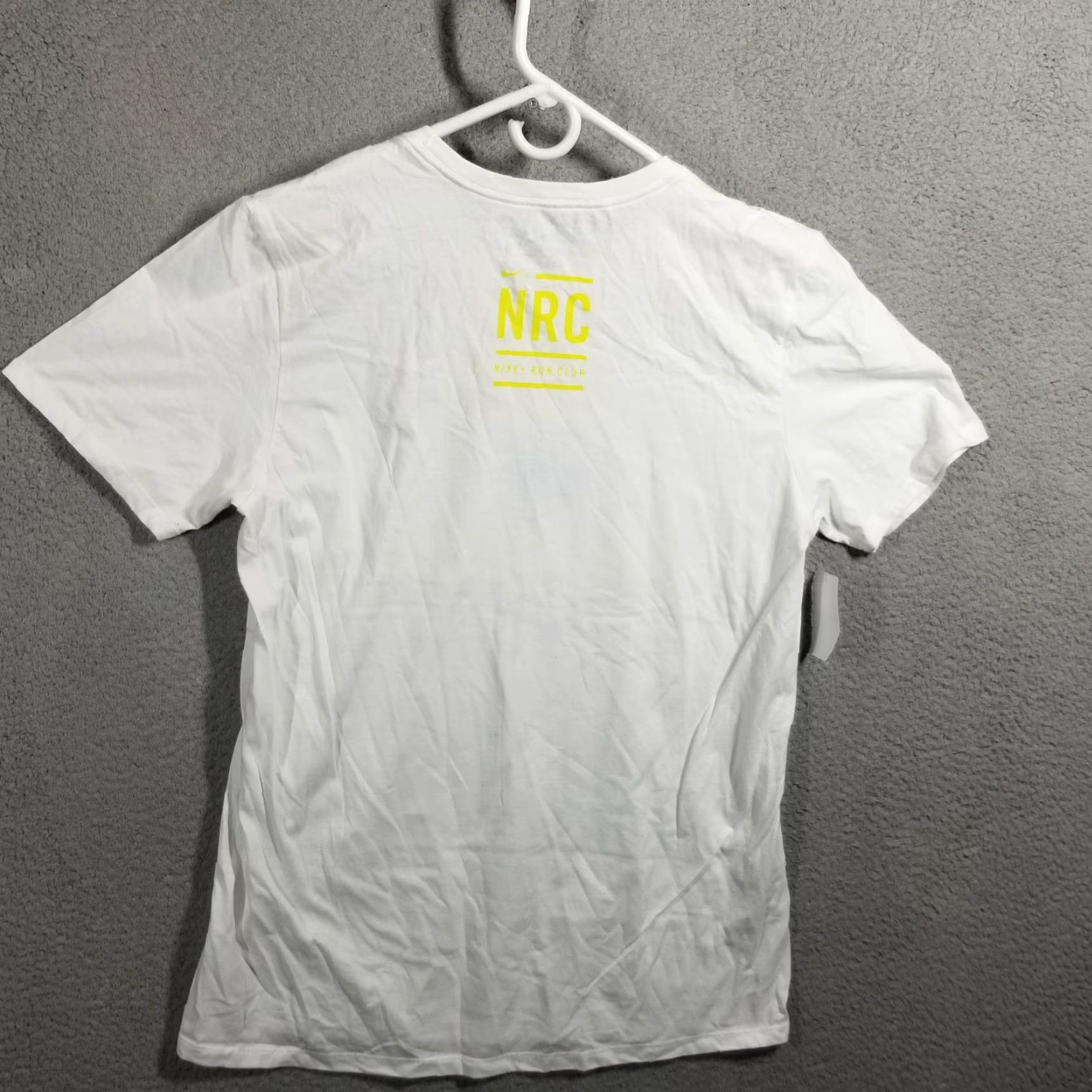 Nike Nike Dri-FIT Shirt Mens Large White Athletic Crewneck Short Sleeve 100% Polyester Logo Lightweight Breathable Moisture Wicking Athletic Nike Dri-FIT Size US L / EU 52-54 / 3 - 2 Thumbnail