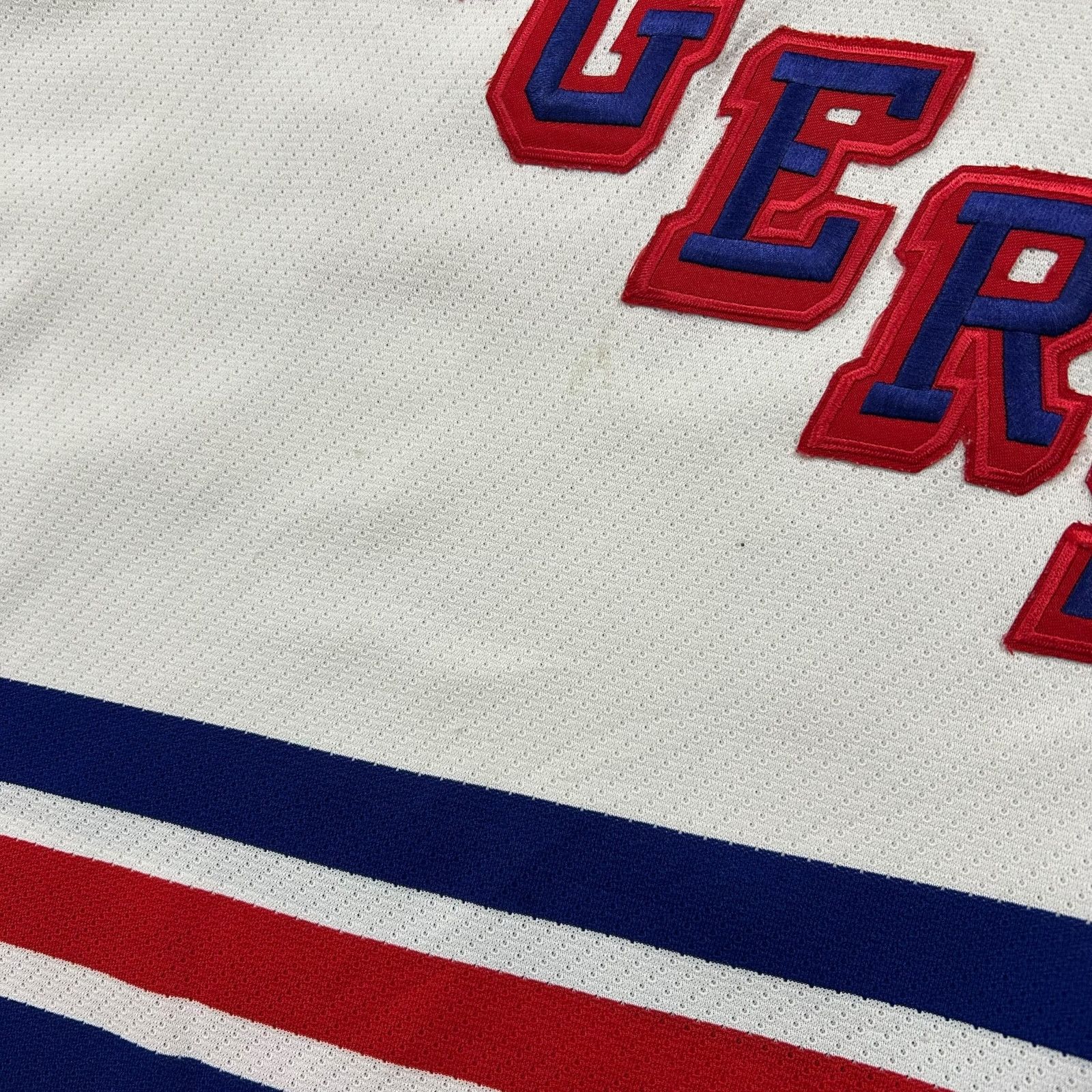 NHL VTG 90s NHL NEW YORK RANGERS BRIAN LEETCH CCM HOCKEY JERSEY Size US M / EU 48-50 / 2 - 8 Thumbnail