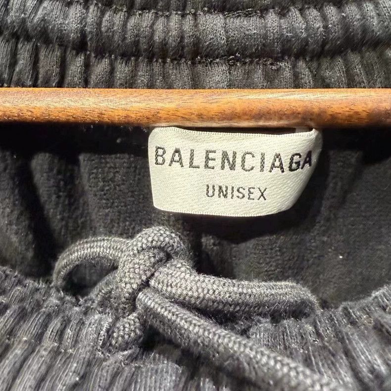 Balenciaga Balenciaga size M Embroidered logo black leggings Size US 26 / EU 42 - 3 Thumbnail