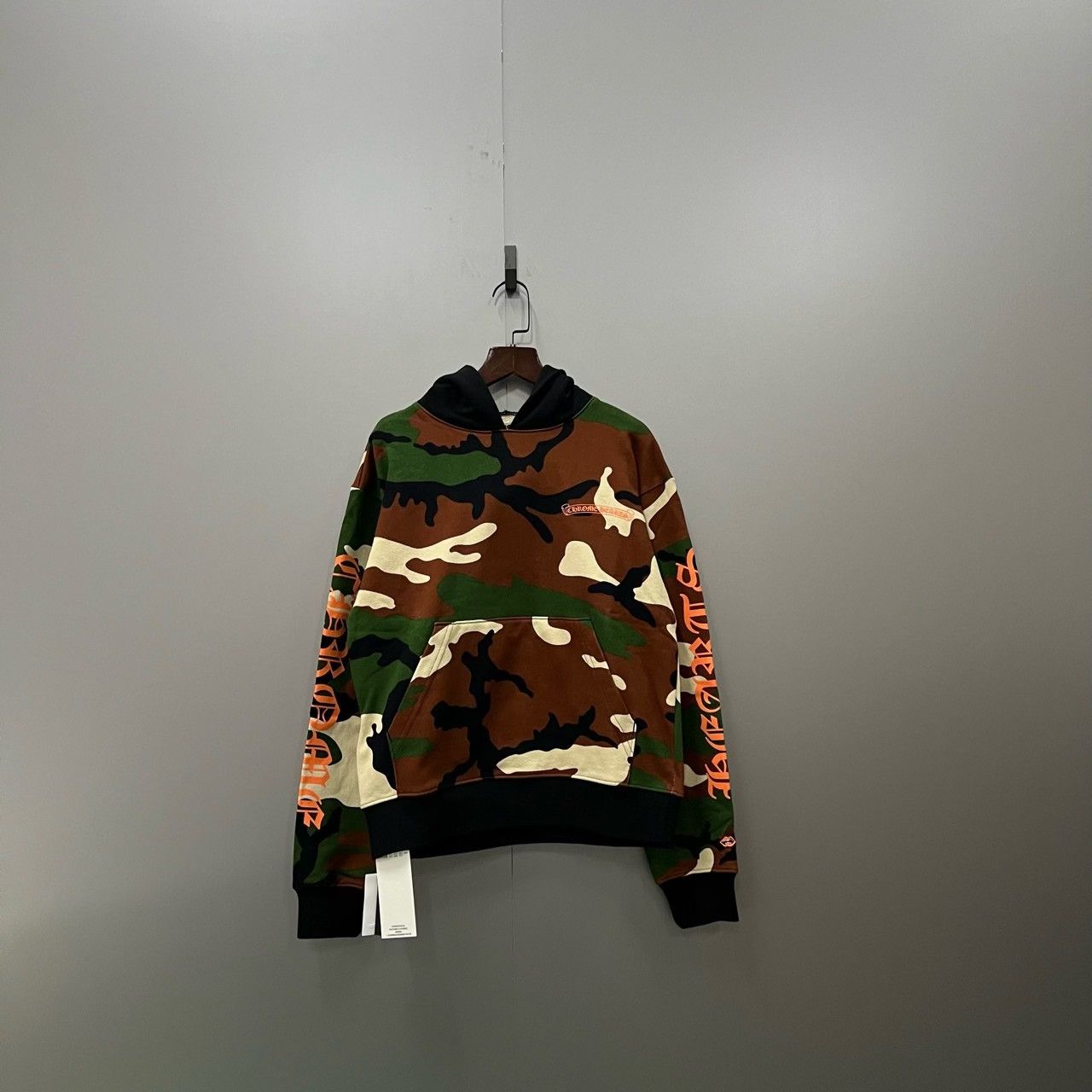 Chrome Hearts chrome hearts camouflage hoodie size xs Size US XS / EU 42 / 0 - 1 Thumbnail