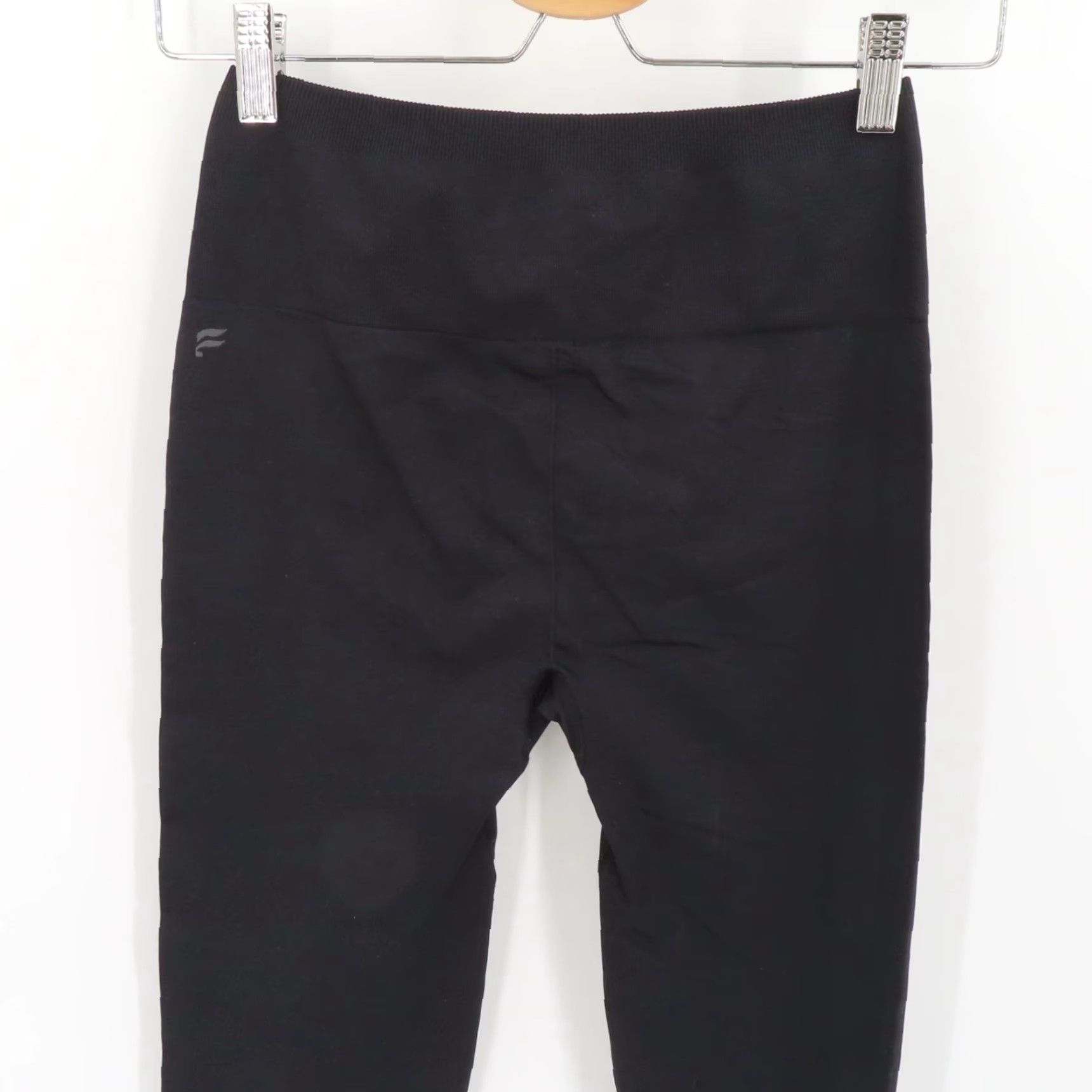 Fabletics Fabletics Leggings Women Small Solid Black Perforated Calf Seamless PT1720206 Size 28" / US 6 / IT 42 - 7 Thumbnail