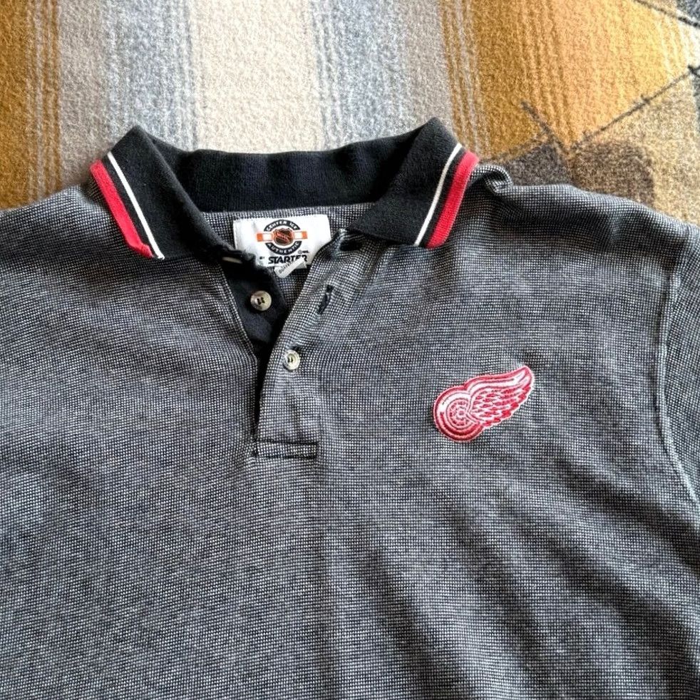 Starter VINTAGE Starter 90s Detroit Red Wings NHL Polo Shirt Large Mens Gray Size US L / EU 52-54 / 3 - 3 Thumbnail