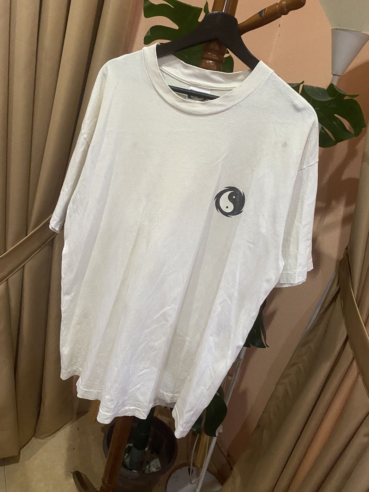 Other Vintage T&C Surf Designs Yin Yang Logo White T-Shirt in USA Size US XL / EU 56 / 4 - 3 Thumbnail