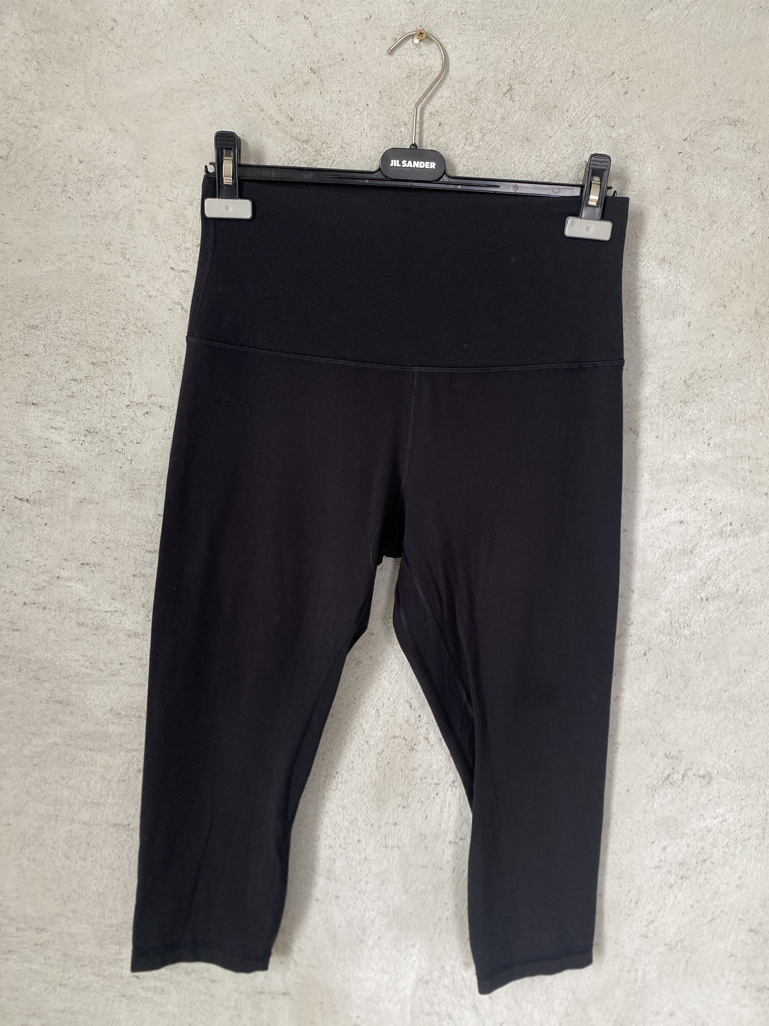 Lululemon Lululemon capri leggings sport casual Size 28" / US 6 / IT 42 - 2 Thumbnail