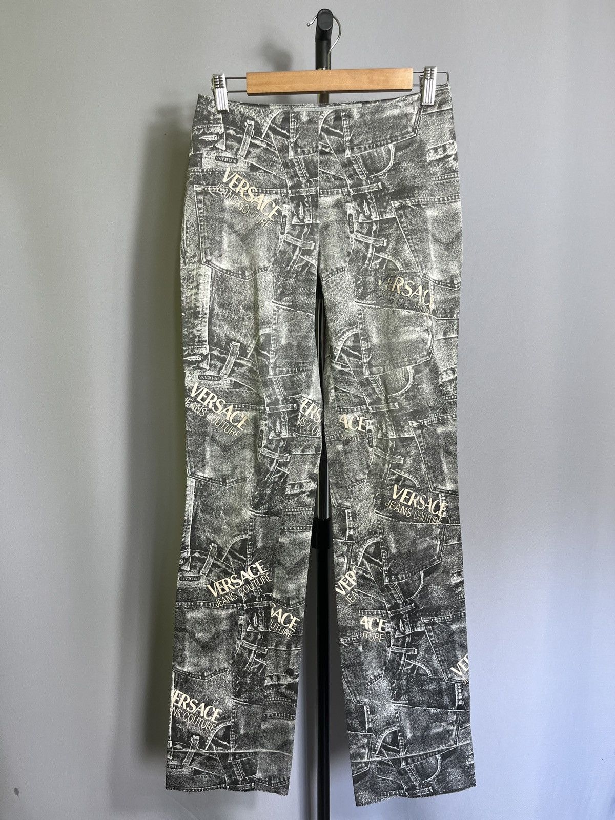 Versace Versace jeans couture woman pants monogram gray Sz 40 Size 27" / US 4 / IT 40 - 1 Thumbnail