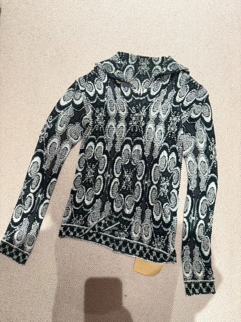 Issey Miyake Issey Miyake size:2 Grey pleated cardigan Size S / US 4 / IT 40 - 1 Thumbnail