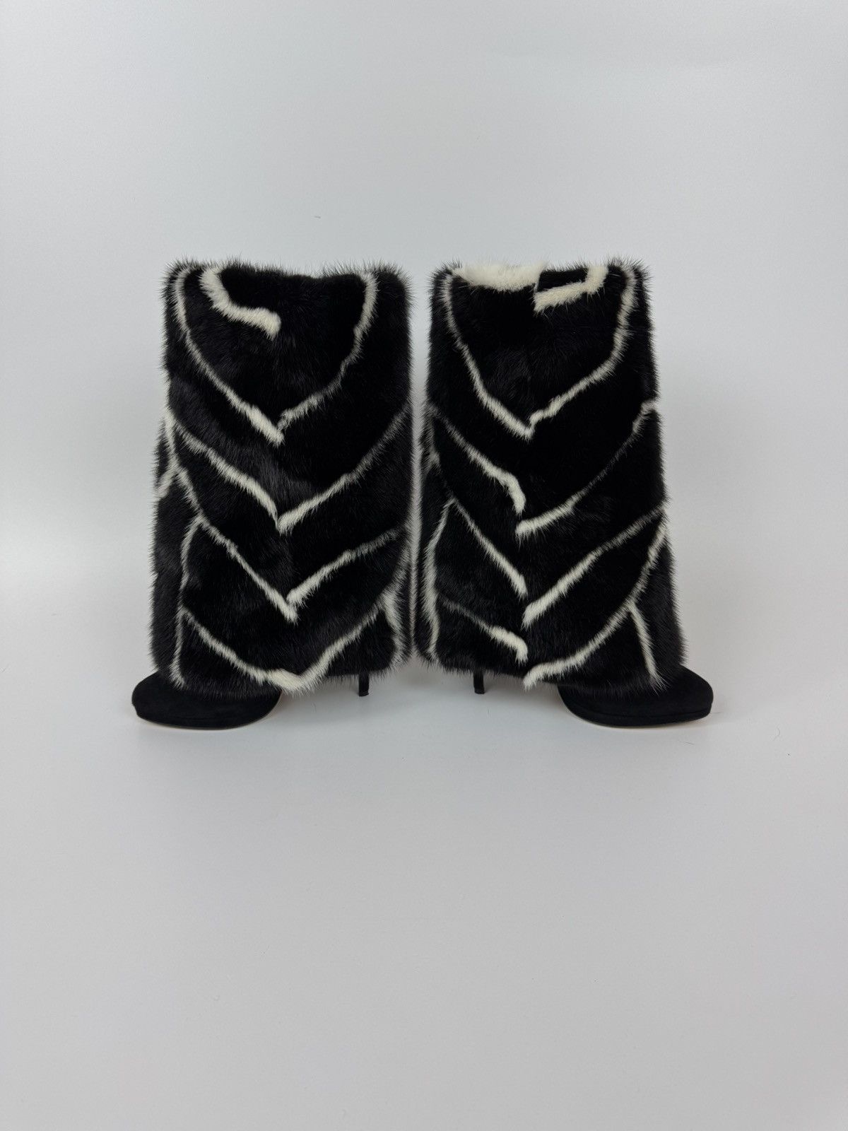 Casedei CASADEI Grey Fur Mid Calf Boots Stiletto Heels Avant Garde Size US 10 / IT 40 - 1 Thumbnail