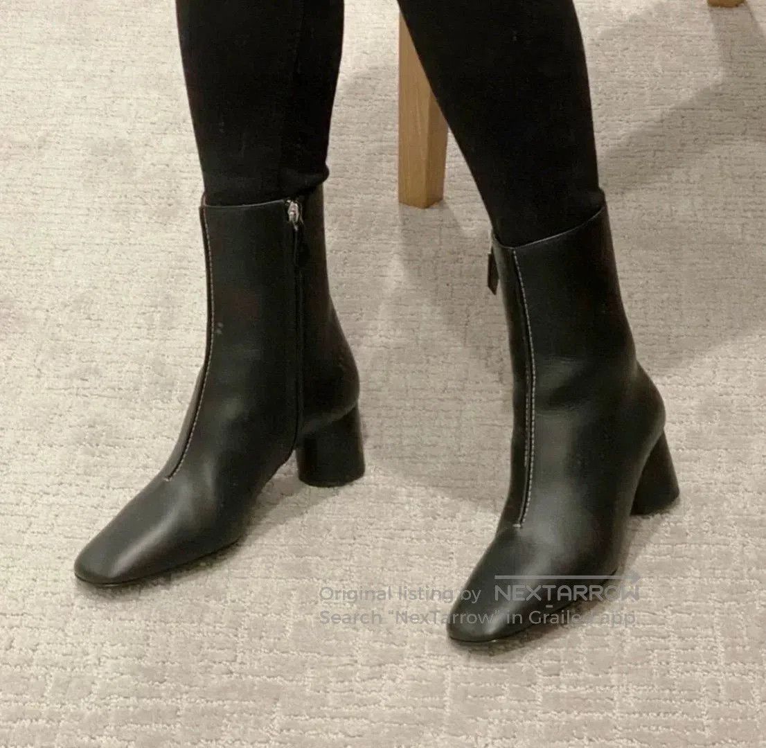 Hermes Hermes Black Mid. Size US 6 / IT 36 - 7 Thumbnail
