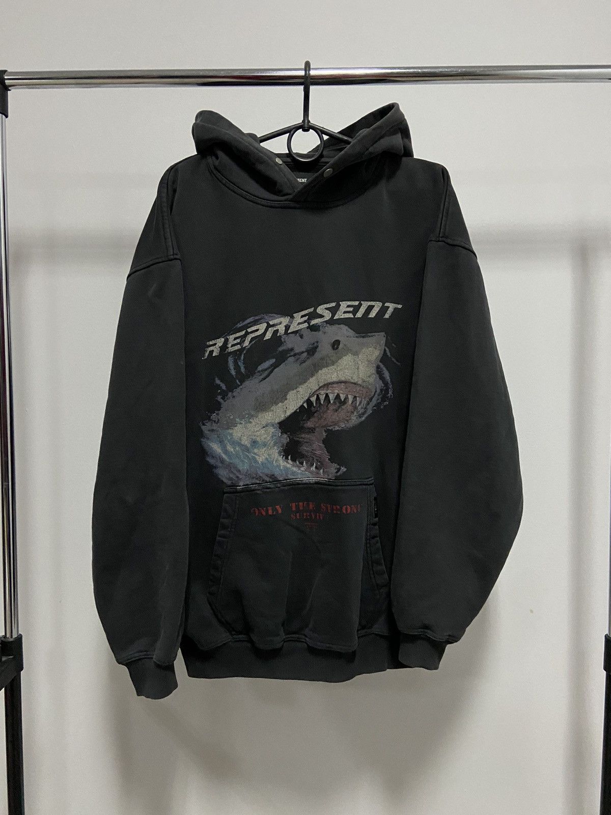 Represent Clo. × Vintage Represent Hoodie shark big logo vintage Y2K Size US S / EU 44-46 / 1 - 1 Thumbnail