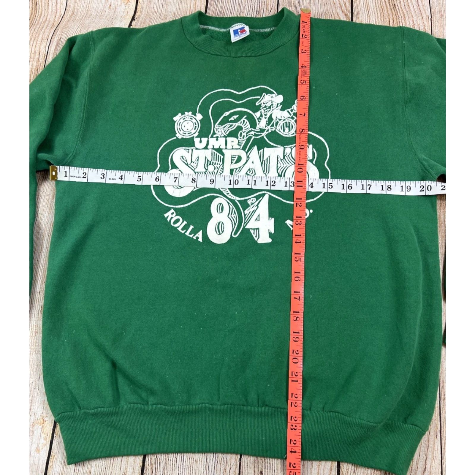 Vintage VINTAGE Russell Sweatshirt Pullover University 80s St. Pats St. Patricks Day Green Cotton Blend Size M Unisex Adults Burger? Size US M / EU 48-50 / 2 - 4 Thumbnail