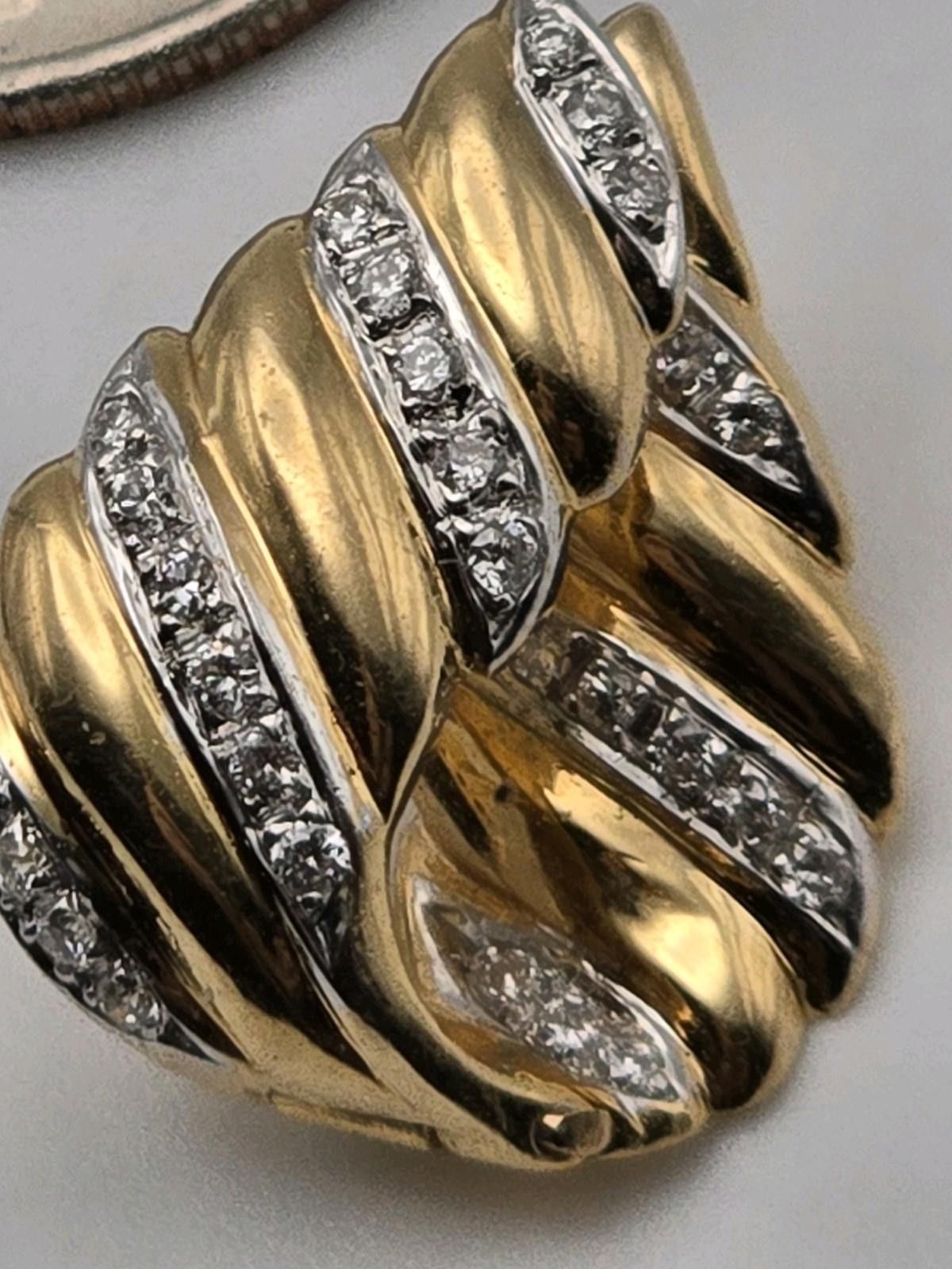 The Unbranded Brand Vintage 14k Yellow Gold Diamond Clip-On Earrings Hinged Size ONE SIZE - 8 Thumbnail
